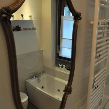 La Casa Sul Canale A Viareggio, Fra Mare E Toscana Lägenhet