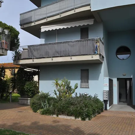 La Casa Sul Canale A Viareggio, Fra Mare E Toscana